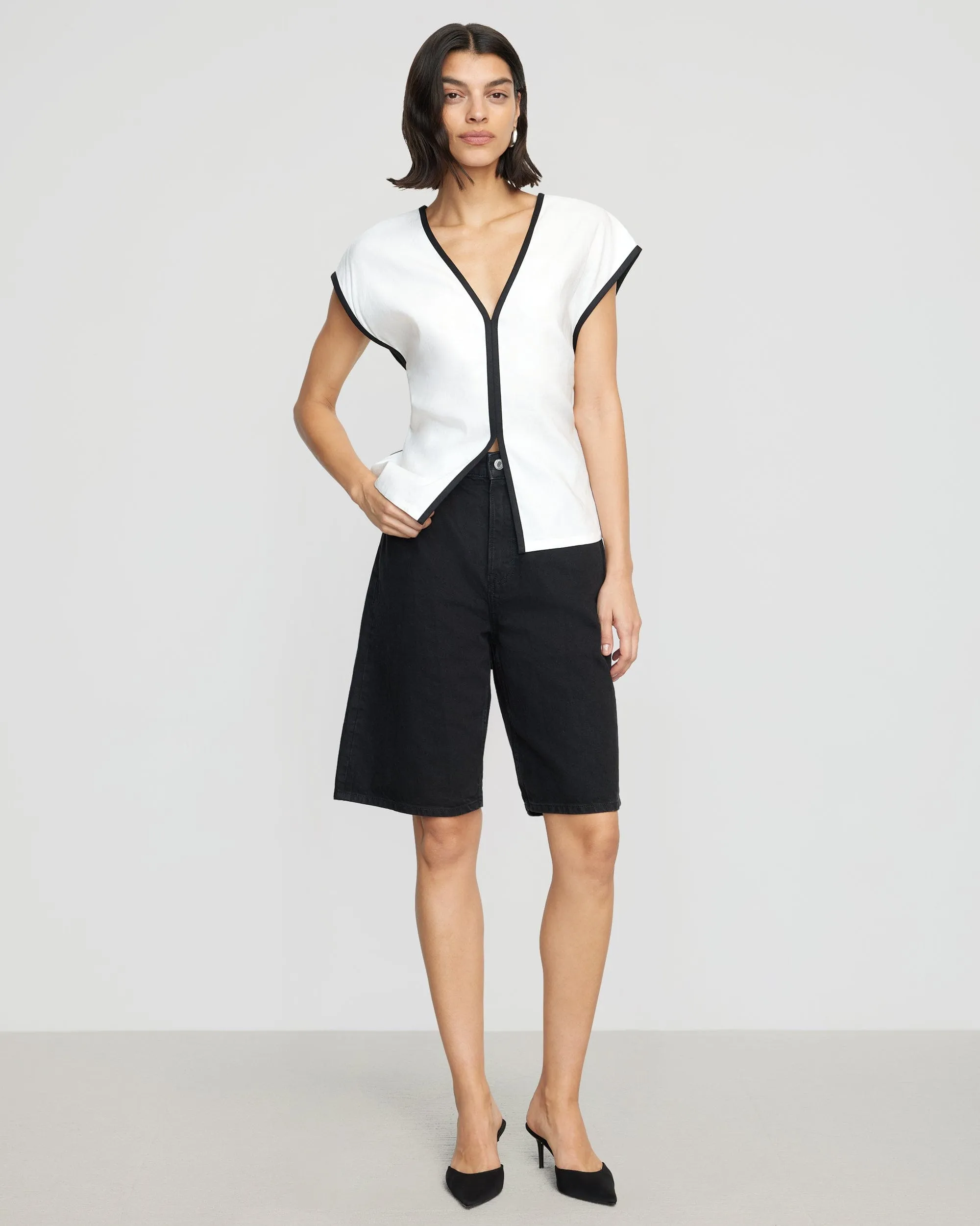 Basna Contrast-Trim Linen Blouse