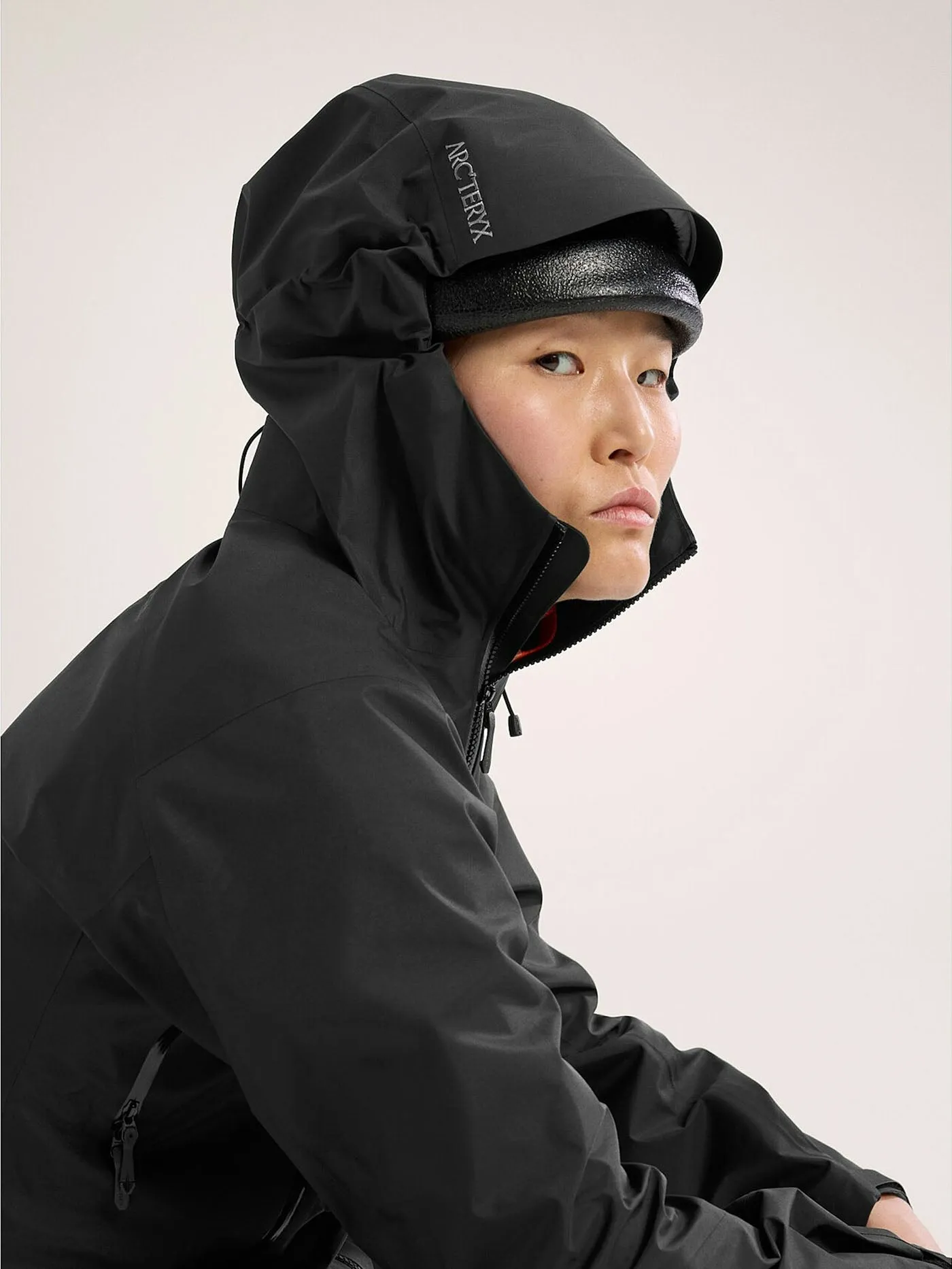 Beta SL GORE-TEX Snow Jacket (Women)