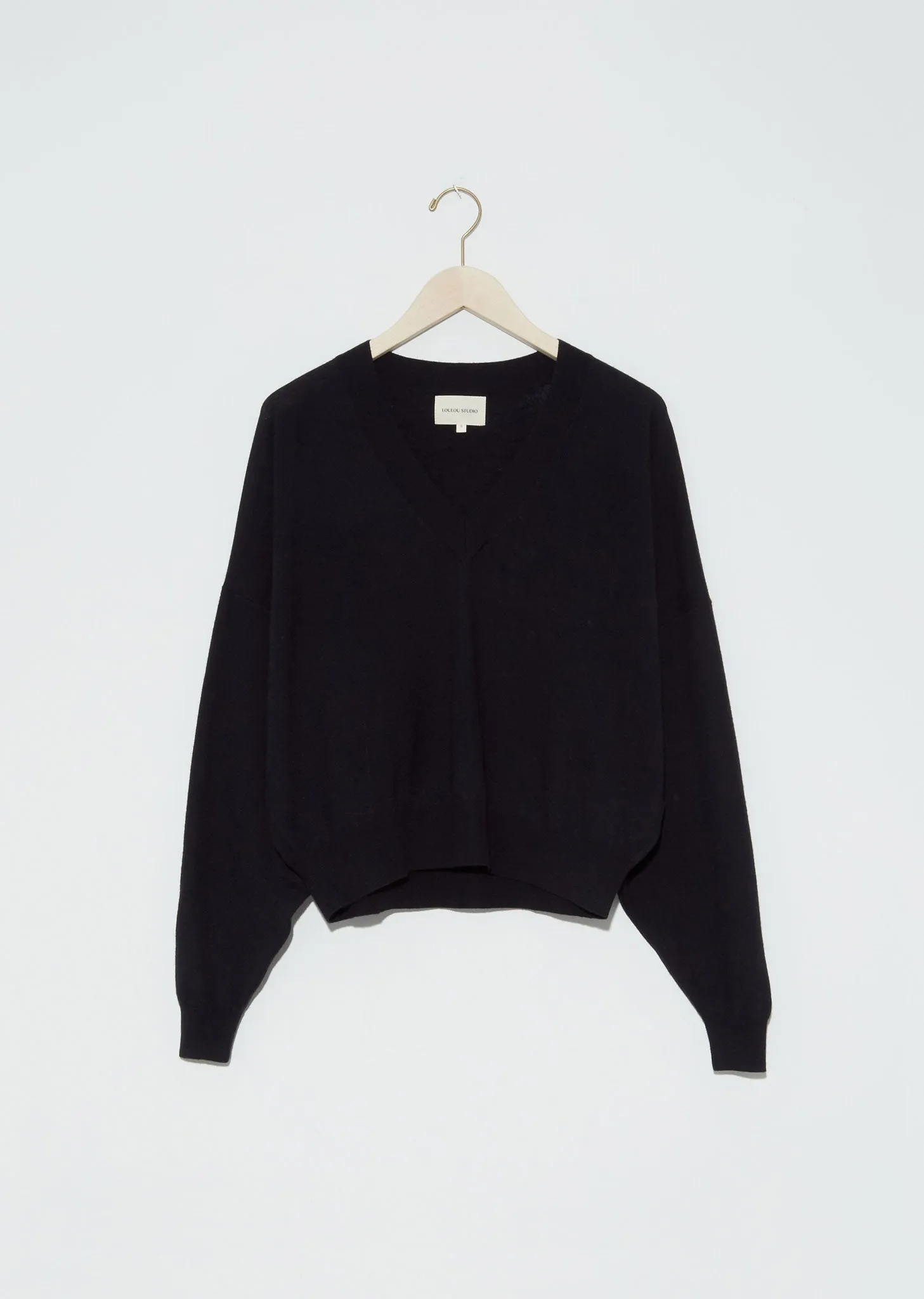 Hakueru Wool & Cashmere V Neck Sweater — Black