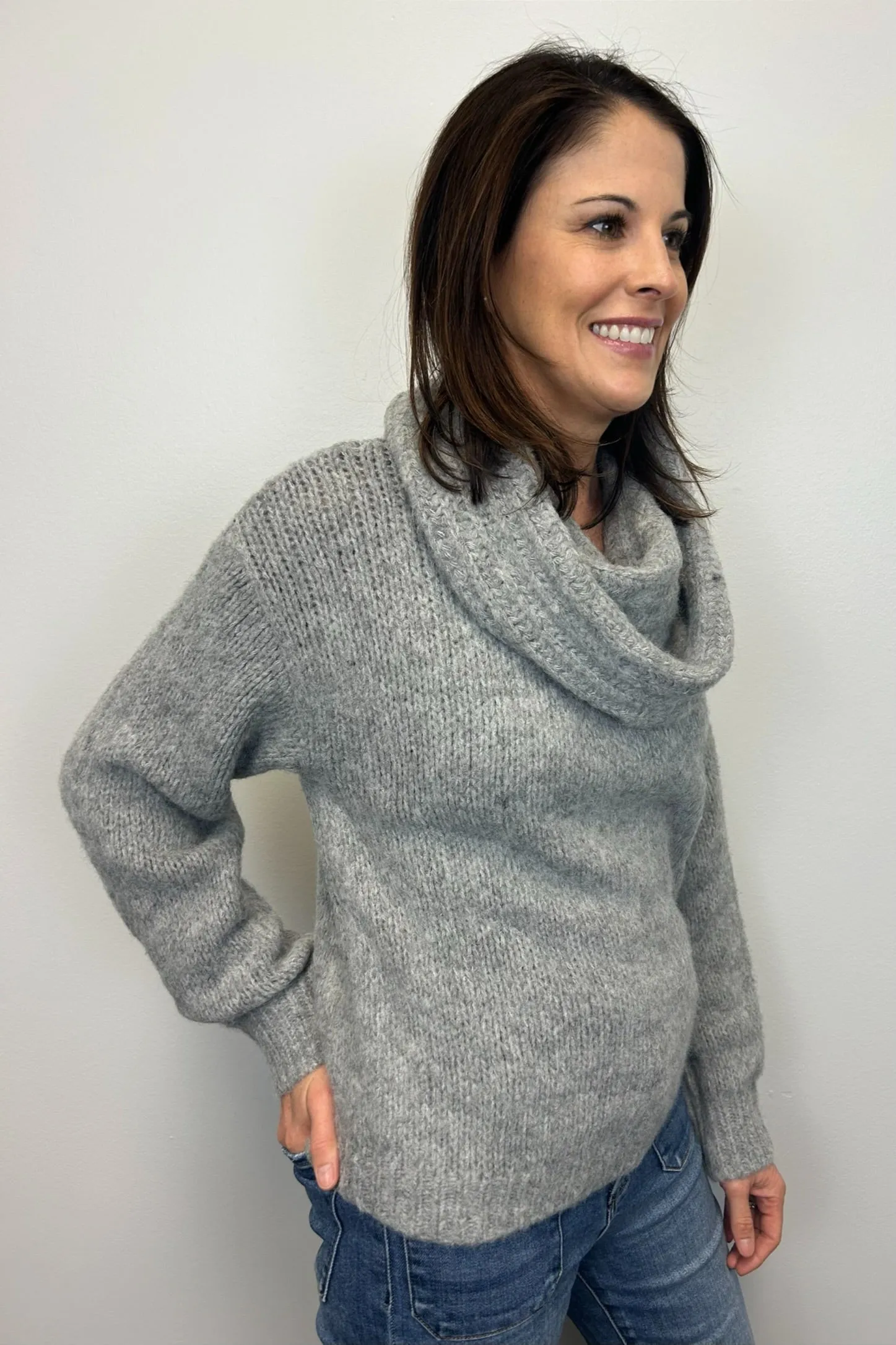 Soft Cowlneck Sweater - Gray